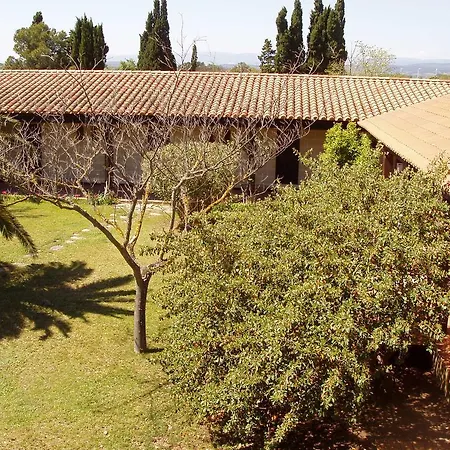 Logis Le Relais Du Val D'orbieu Otel Ornaisons