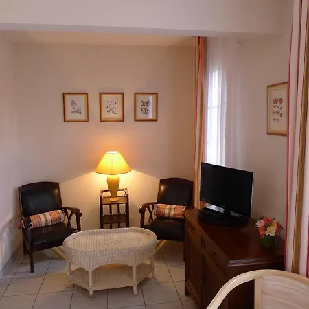 Logis Le Relais Du Val D'orbieu 3*