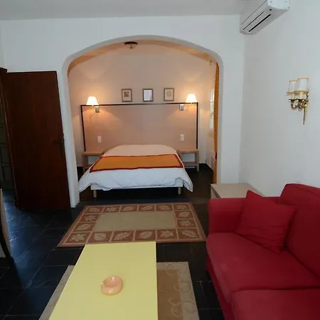 Logis Le Relais Du Val D'orbieu Ornaisons