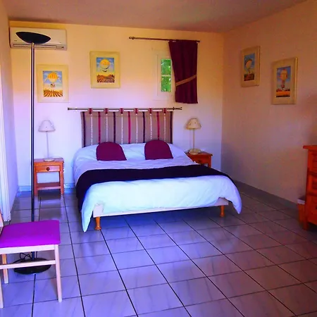 Logis Le Relais Du Val D'orbieu Hotel 3*