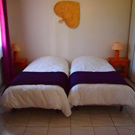 Hotel Logis Le Relais Du Val D'orbieu 3*