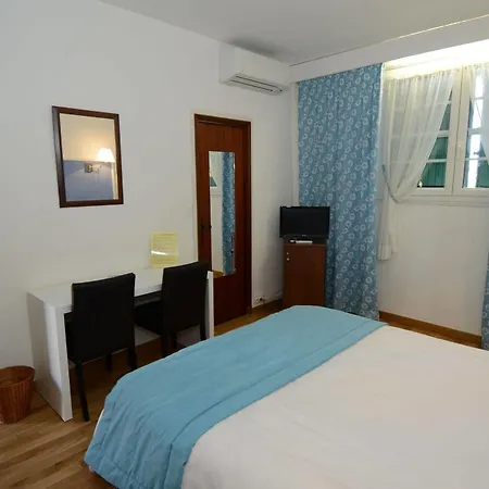 Logis Le Relais Du Val D'orbieu Hotel Ornaisons
