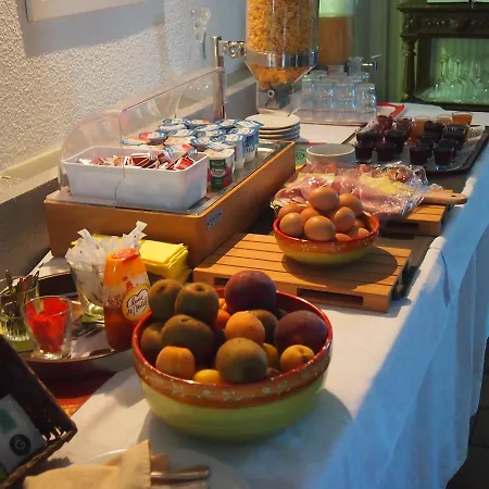 Logis Le Relais Du Val D'orbieu Hotel Ornaisons