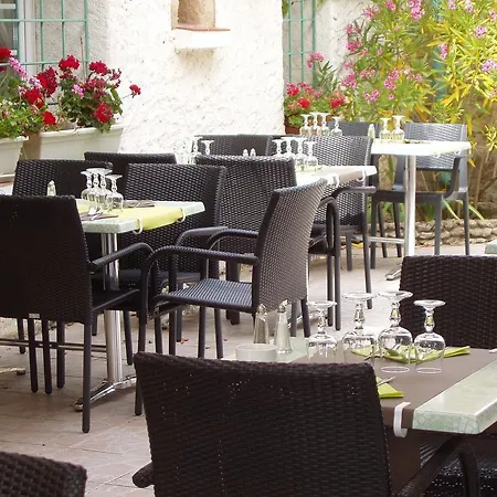 Hotel Logis Le Relais Du Val D'orbieu