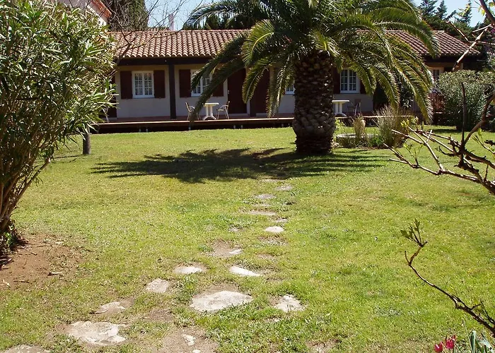 فندق Logis Le Relais Du Val D'orbieu