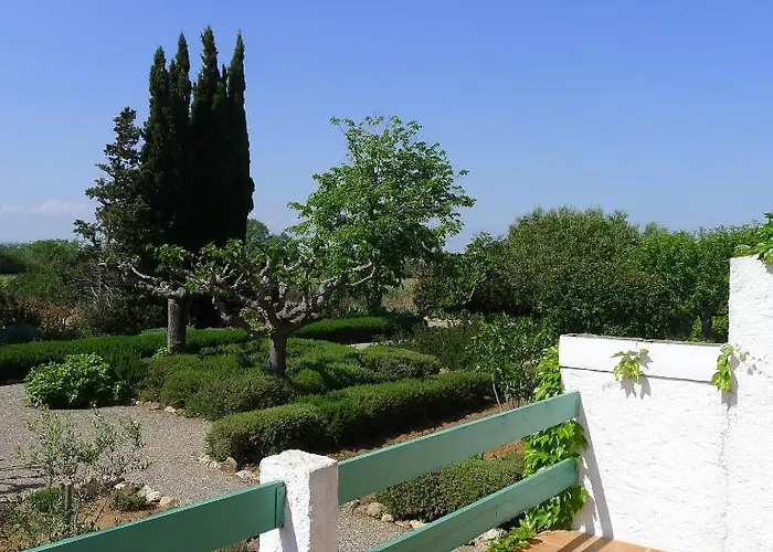 فندق Logis Le Relais Du Val D'orbieu Ornaisons