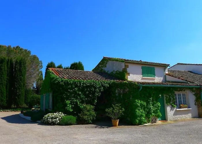 Logis Le Relais Du Val D'orbieu فندق