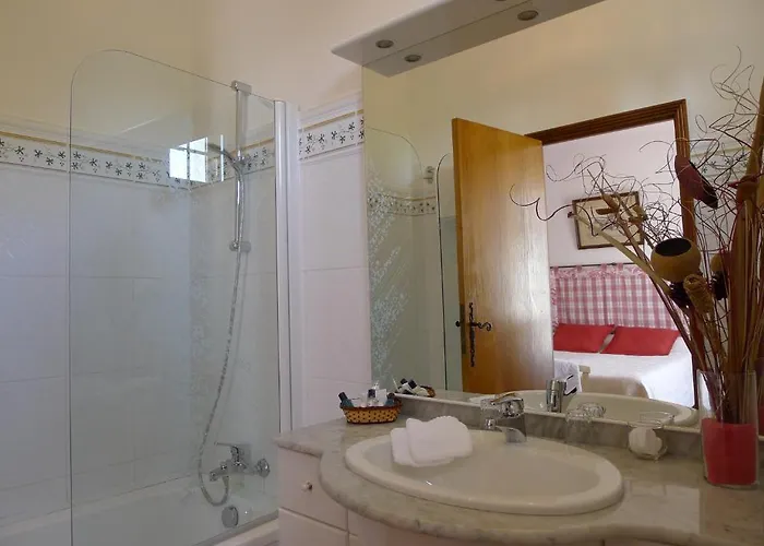 Logis Le Relais Du Val D'orbieu 3* Ornaisons