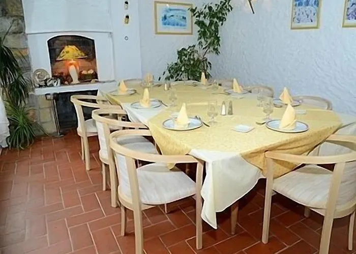 Logis Le Relais Du Val D'orbieu Ornaisons