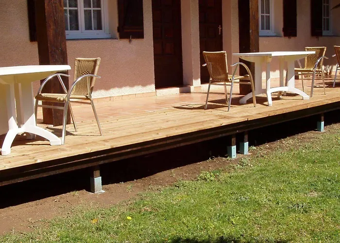 فندق Logis Le Relais Du Val D'orbieu