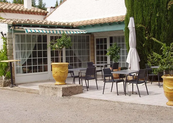 Logis Le Relais Du Val D'orbieu فندق Ornaisons