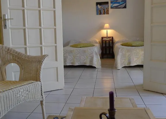 Logis Le Relais Du Val D'orbieu Ornaisons